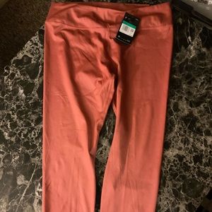 NWT! Nike rose gold leggings size XL